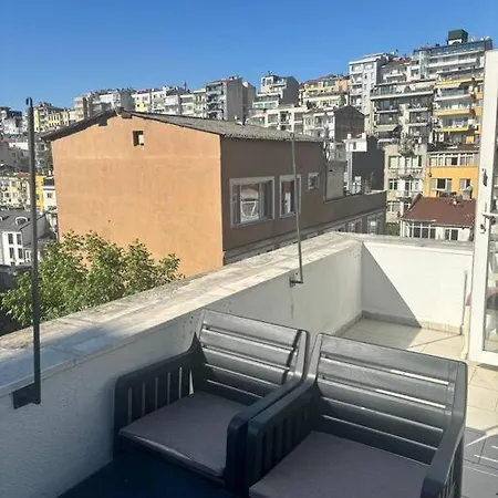Lägenhet Sunny Terrace Retreat Near Taksim Square *